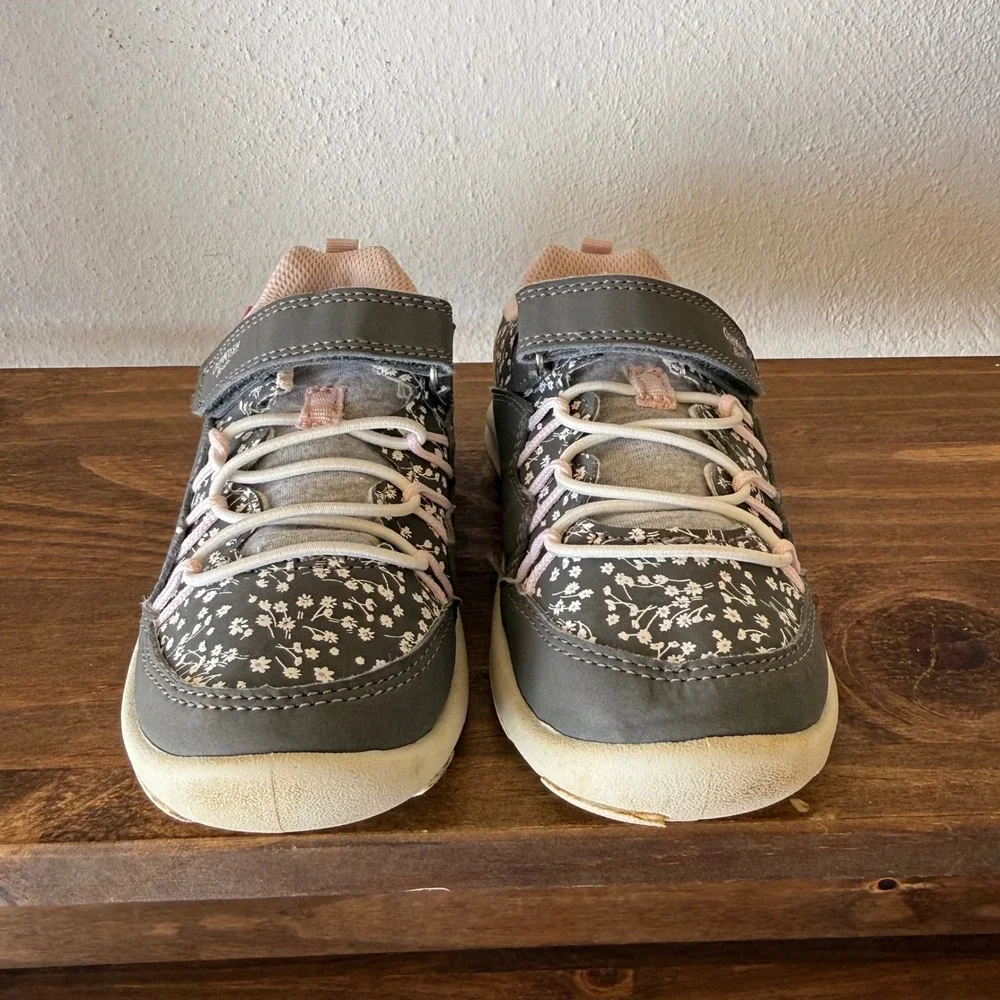 OshKosh B'gosh Cycla Gray Floral Sneakers Toddler Girls Hook Loop Size 11M
